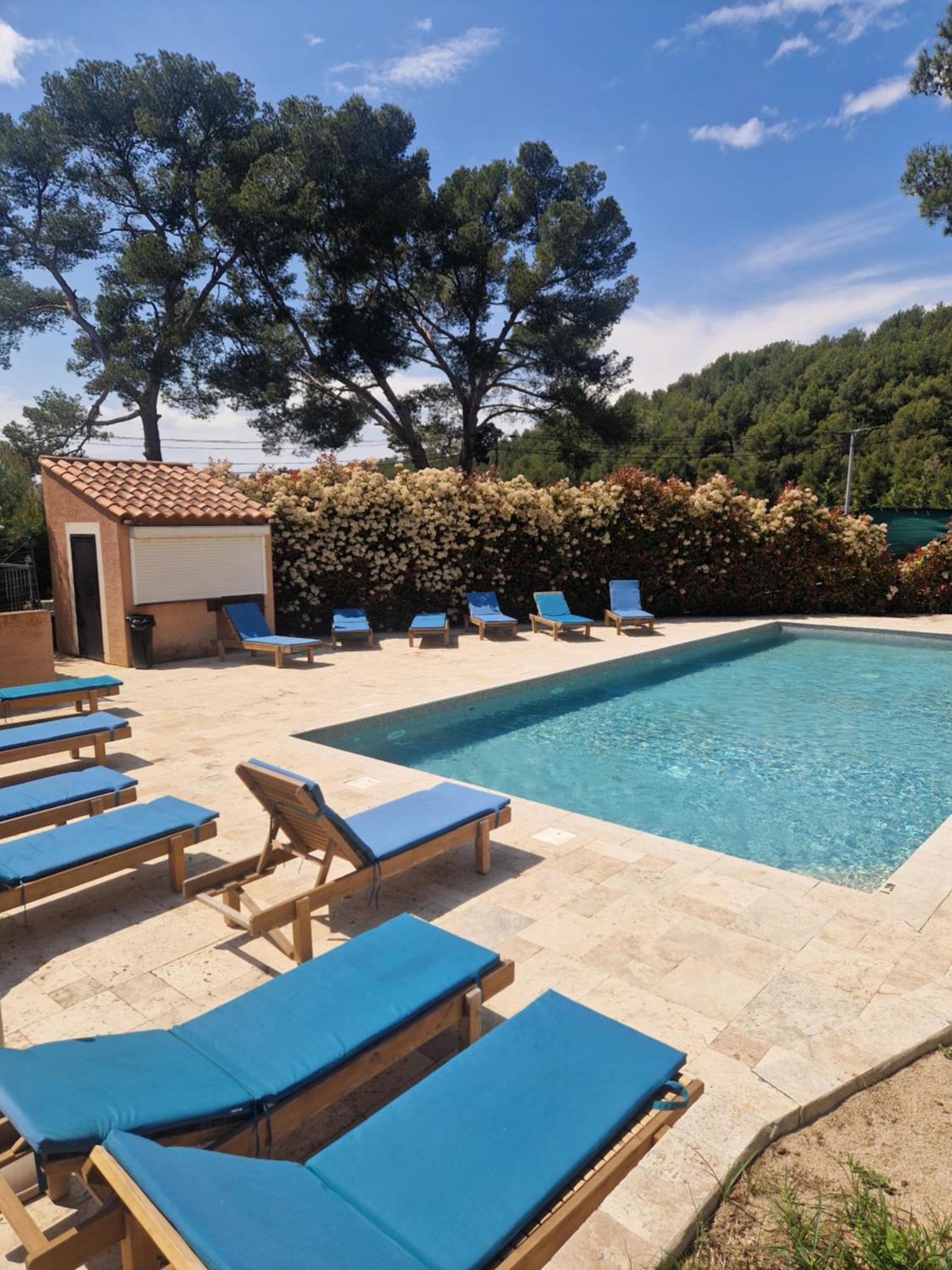 Camping Aux Portes De Cassis Roquefort-la-Bédoule Exterior photo