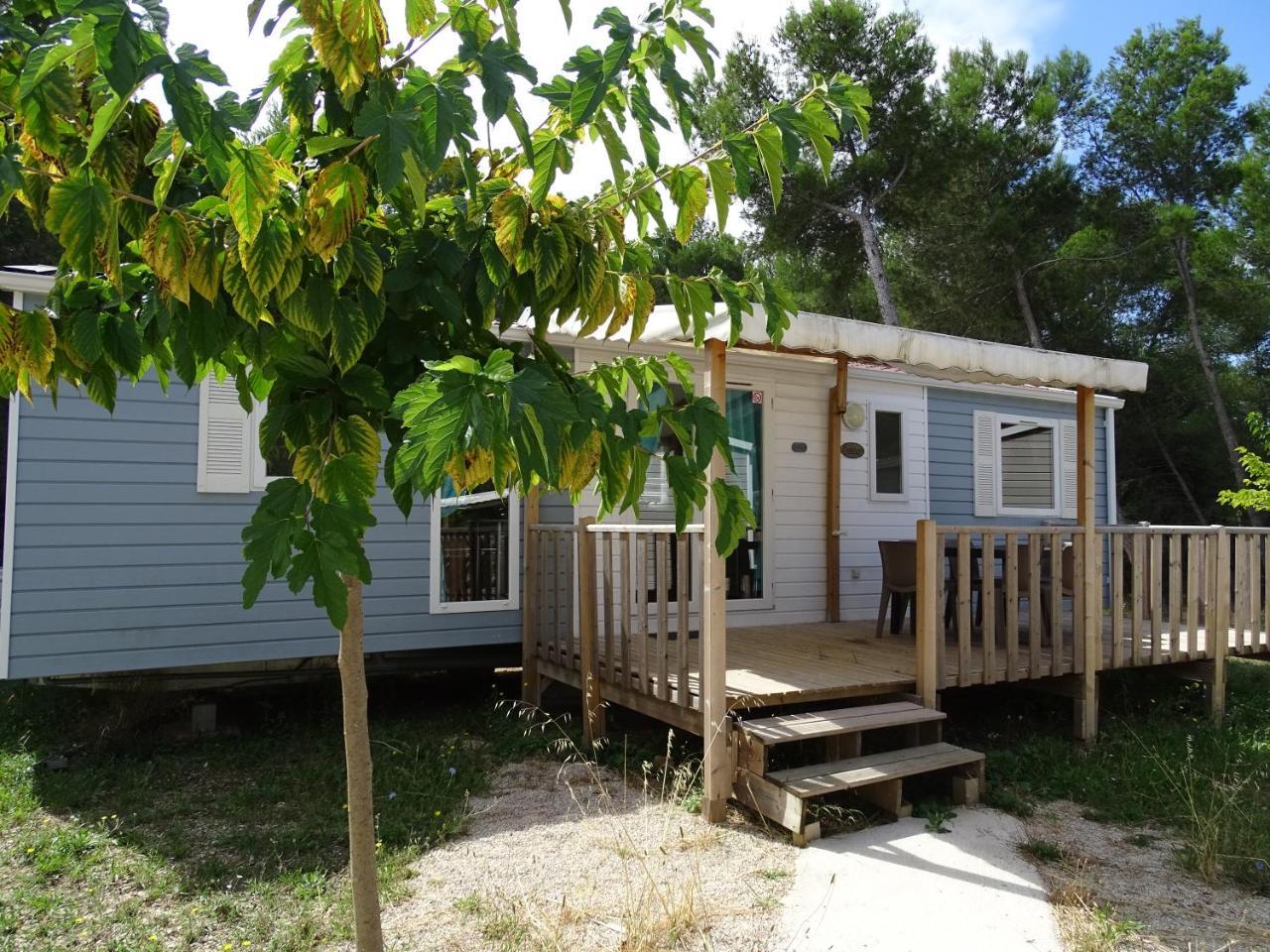 Camping Aux Portes De Cassis Roquefort-la-Bédoule Exterior photo